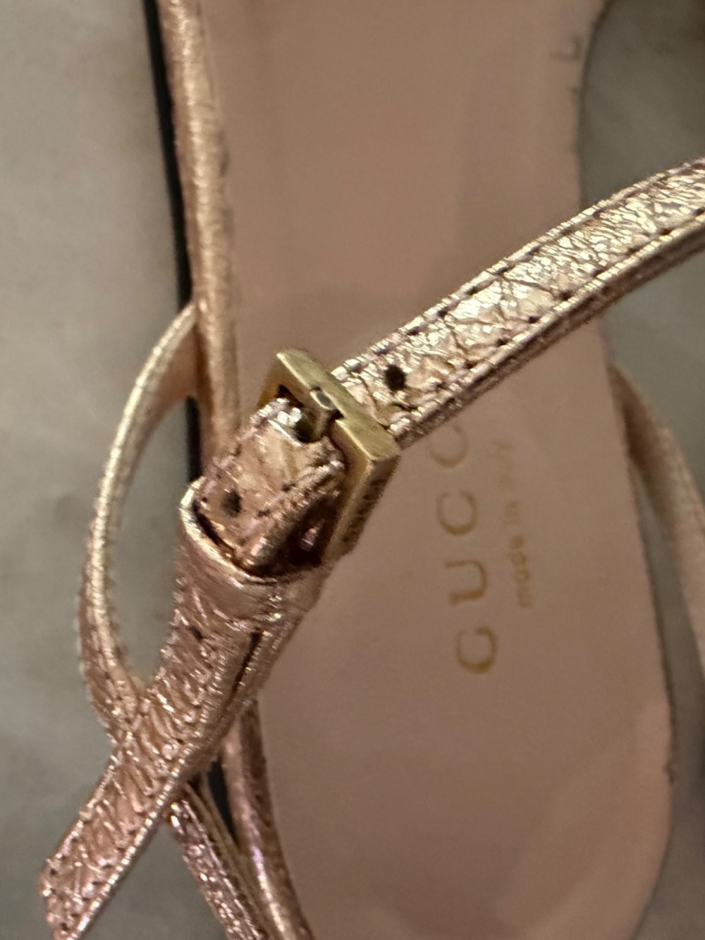 Gucci double G logo leather slingback sandals - Picture 10 of 12